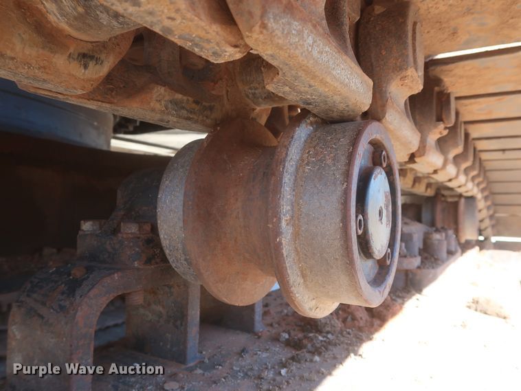 image for item DJ1825 2007 John Deere 450D LC  excavator