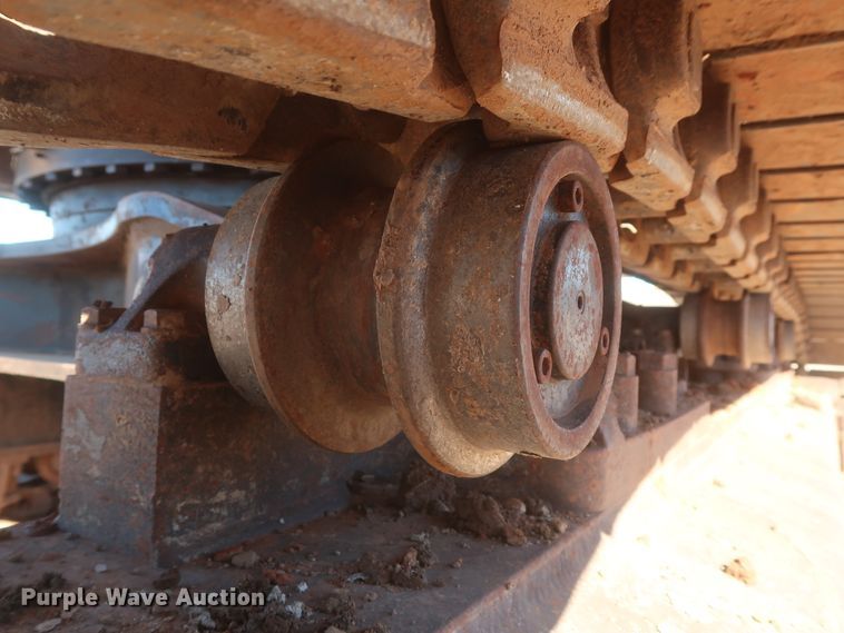 image for item DJ1825 2007 John Deere 450D LC  excavator