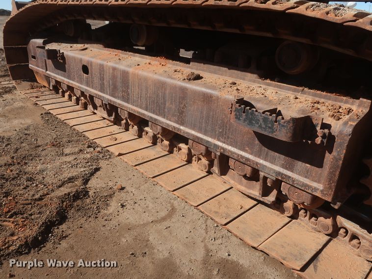 image for item DJ1825 2007 John Deere 450D LC  excavator