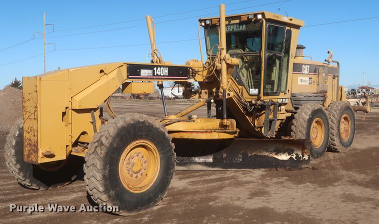 image for item DJ1826 2001 Caterpillar 140H  motor grader