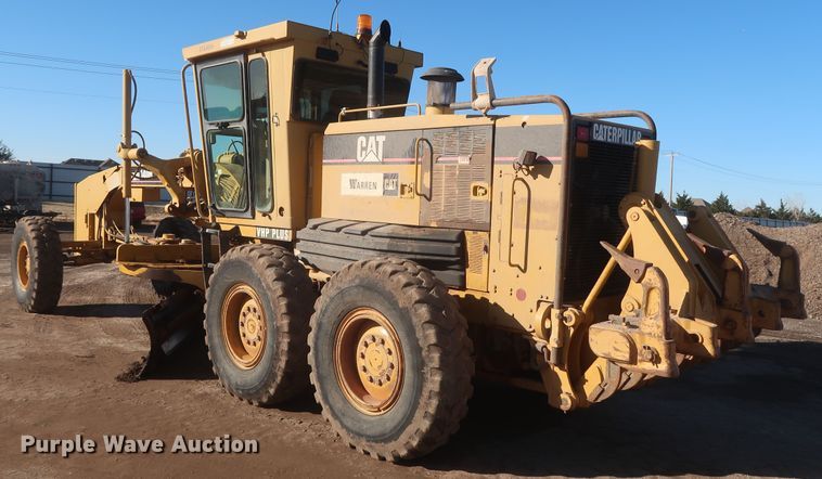 image for item DJ1826 2001 Caterpillar 140H  motor grader