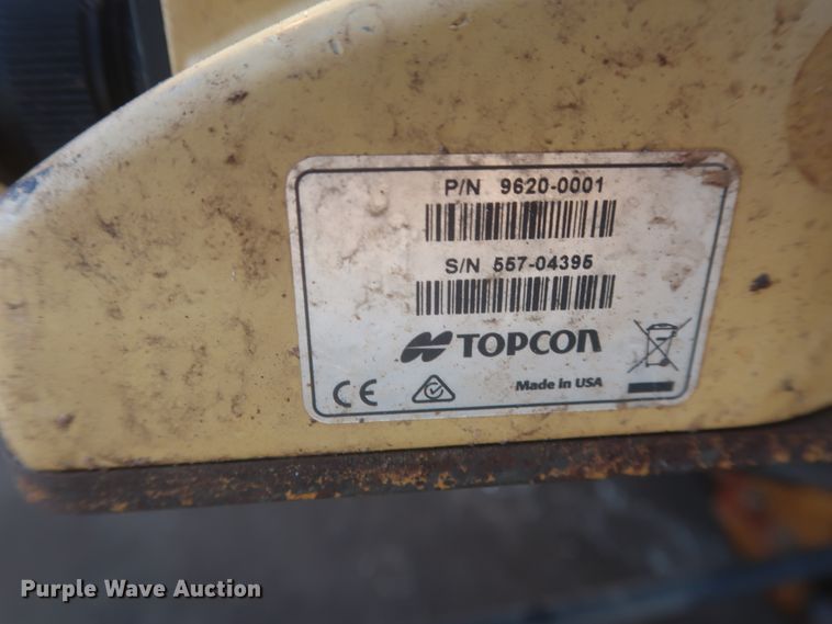 image for item DJ1826 2001 Caterpillar 140H  motor grader