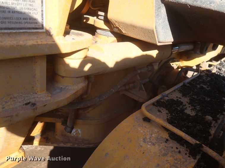 image for item DJ1826 2001 Caterpillar 140H  motor grader