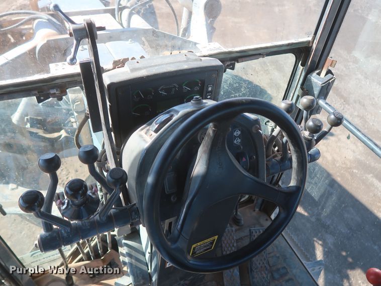 image for item DJ1827 2006 John Deere 772D  motor grader