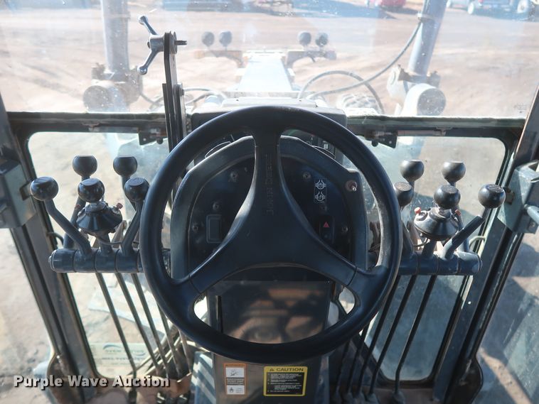 image for item DJ1827 2006 John Deere 772D  motor grader