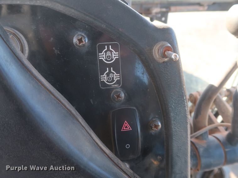 image for item DJ1827 2006 John Deere 772D  motor grader