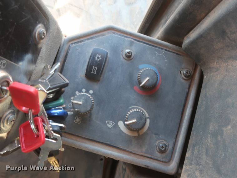 image for item DJ1827 2006 John Deere 772D  motor grader