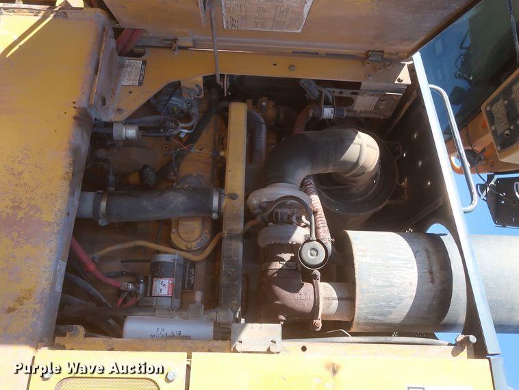 image for item DJ1827 2006 John Deere 772D  motor grader