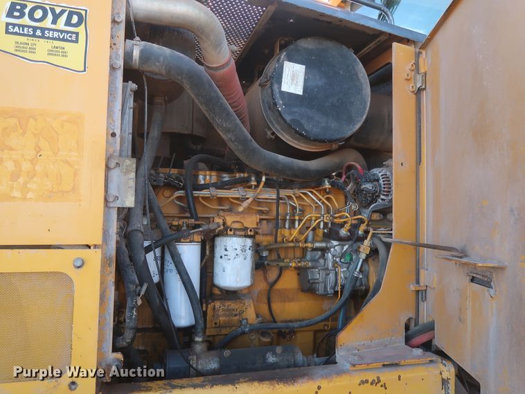 image for item DJ1827 2006 John Deere 772D  motor grader