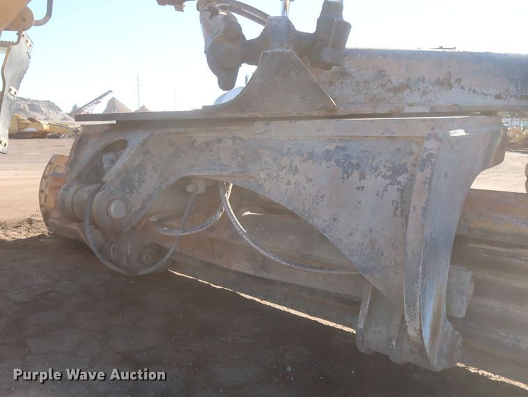 image for item DJ1827 2006 John Deere 772D  motor grader