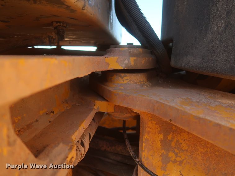 image for item DJ1827 2006 John Deere 772D  motor grader