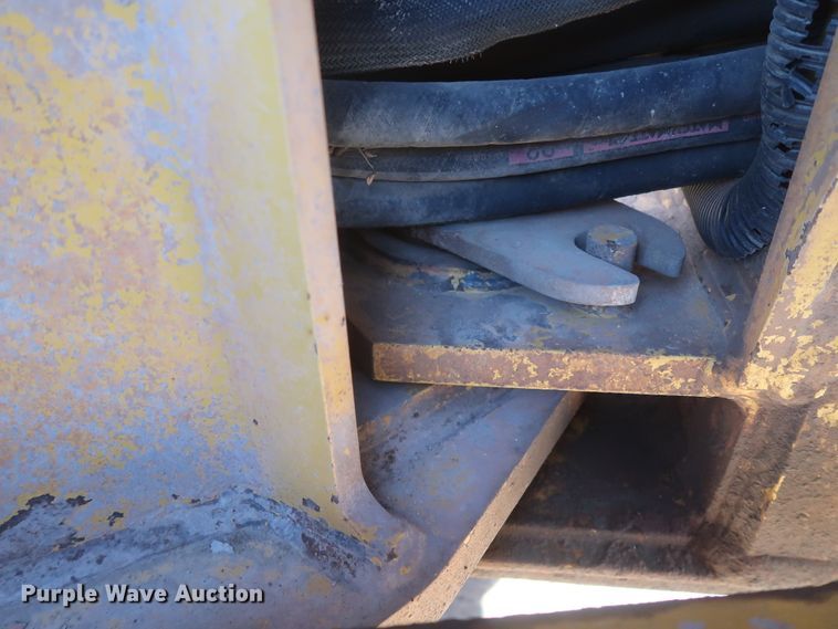 image for item DJ1827 2006 John Deere 772D  motor grader