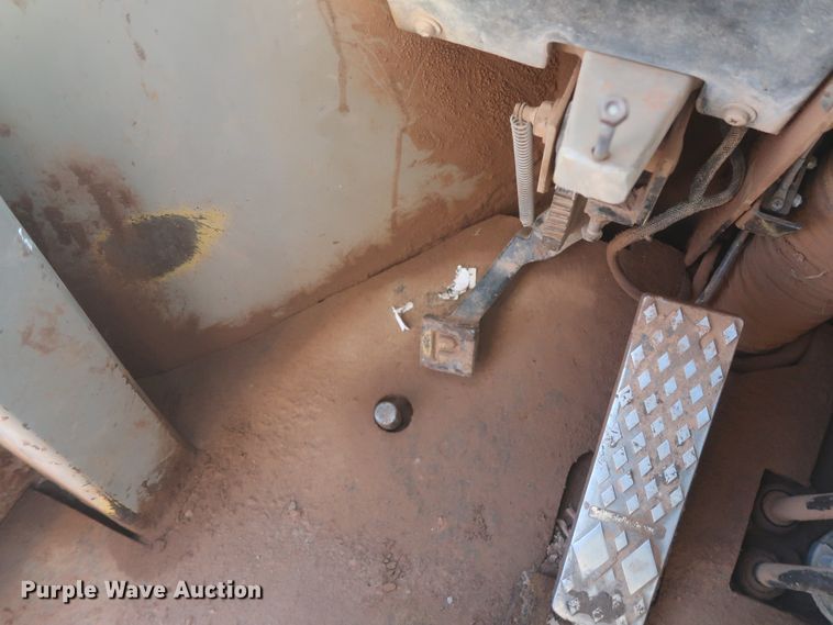 image for item DJ1828 1992 John Deere 644E  wheel loader