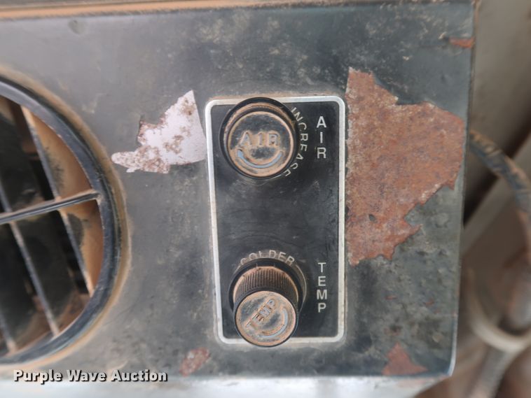 image for item DJ1828 1992 John Deere 644E  wheel loader