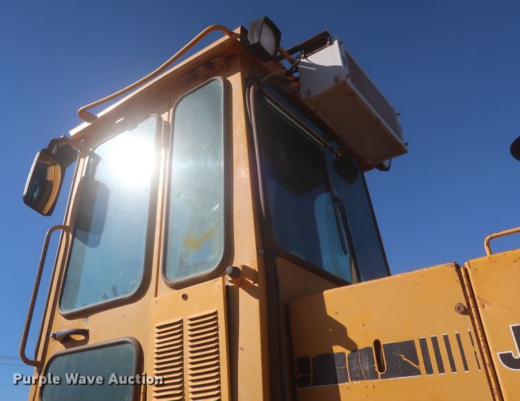 image for item DJ1828 1992 John Deere 644E  wheel loader