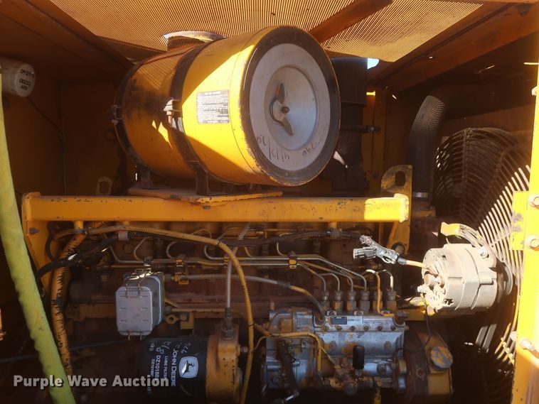 image for item DJ1828 1992 John Deere 644E  wheel loader