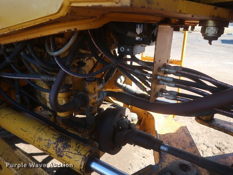 image for item DJ1828 1992 John Deere 644E  wheel loader