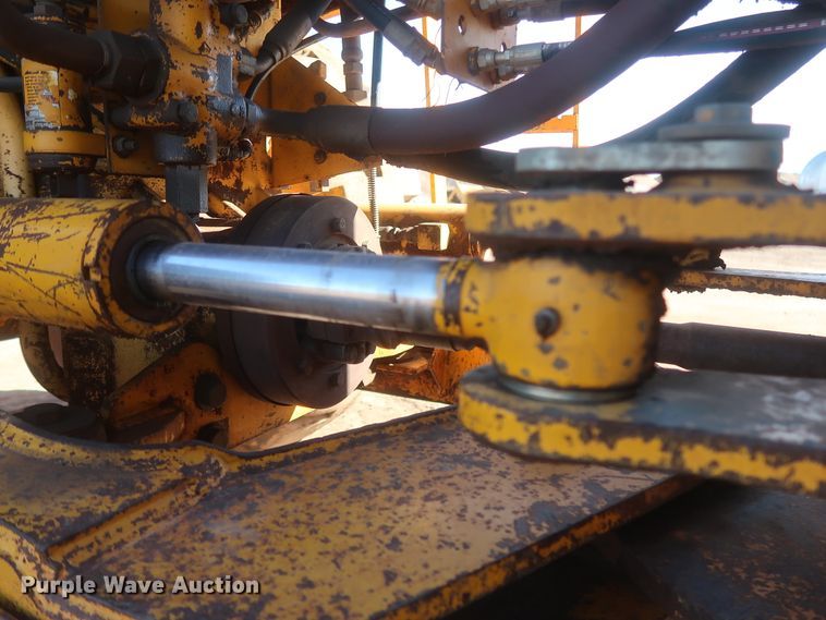 image for item DJ1828 1992 John Deere 644E  wheel loader