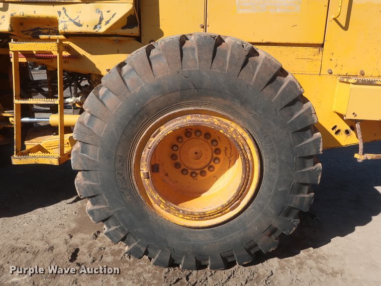 image for item DJ1828 1992 John Deere 644E  wheel loader