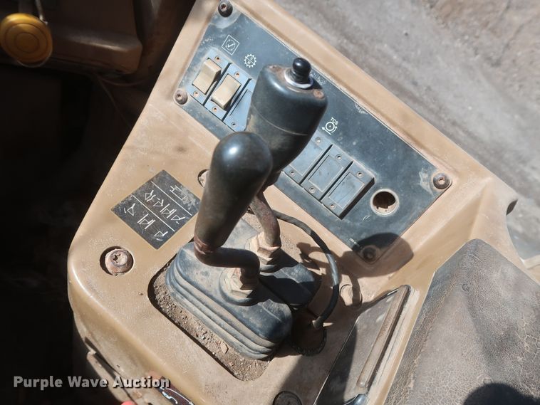 image for item DJ1829 1996 Caterpillar 970F  wheel loader