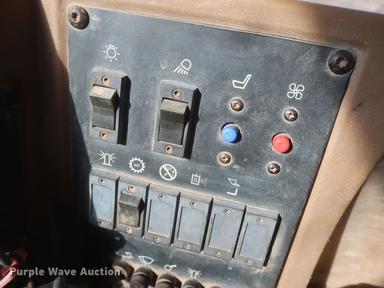 image for item DJ1829 1996 Caterpillar 970F  wheel loader