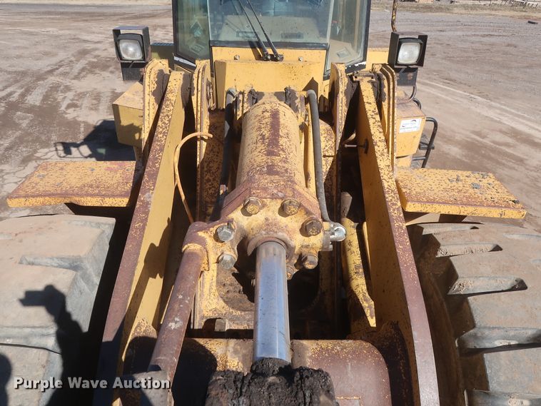 image for item DJ1829 1996 Caterpillar 970F  wheel loader