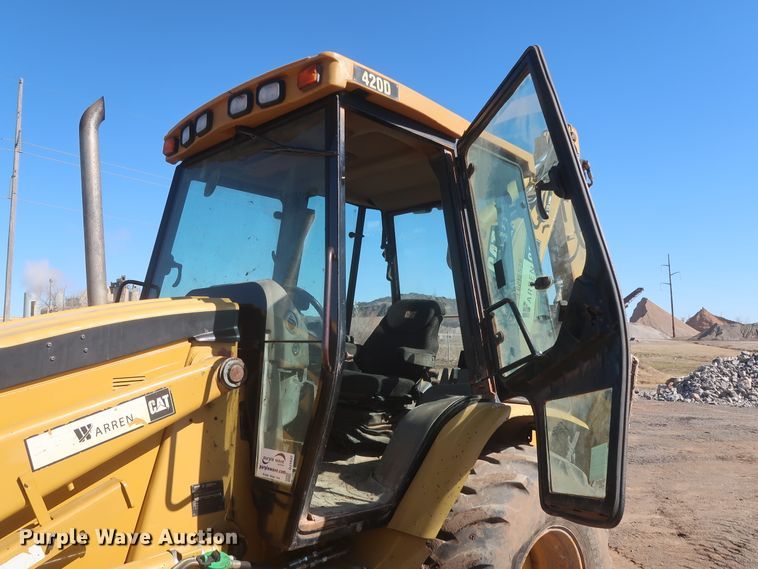 image for item DJ1832 2004 Caterpillar 420D  backhoe