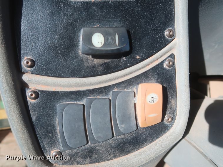 image for item DJ1832 2004 Caterpillar 420D  backhoe