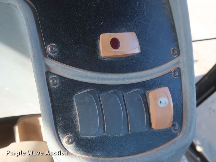 image for item DJ1832 2004 Caterpillar 420D  backhoe