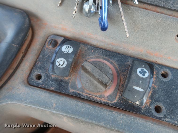 image for item DJ1832 2004 Caterpillar 420D  backhoe