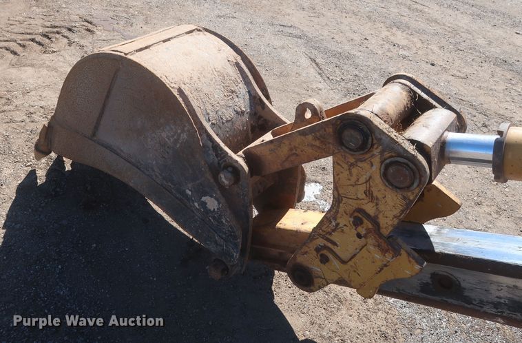 image for item DJ1832 2004 Caterpillar 420D  backhoe