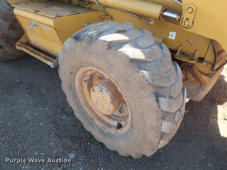 image for item DJ1832 2004 Caterpillar 420D  backhoe