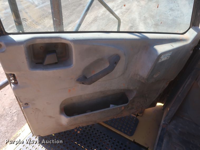 image for item DJ1836 2006 Caterpillar 740  haul truck