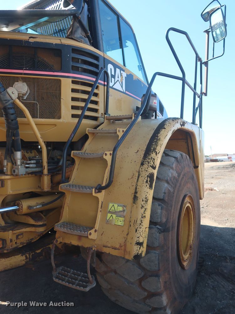 image for item DJ1836 2006 Caterpillar 740  haul truck