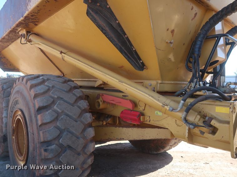 image for item DJ1836 2006 Caterpillar 740  haul truck