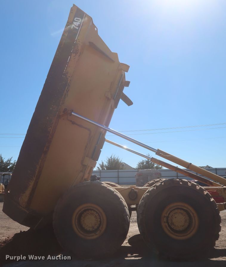 image for item DJ1836 2006 Caterpillar 740  haul truck