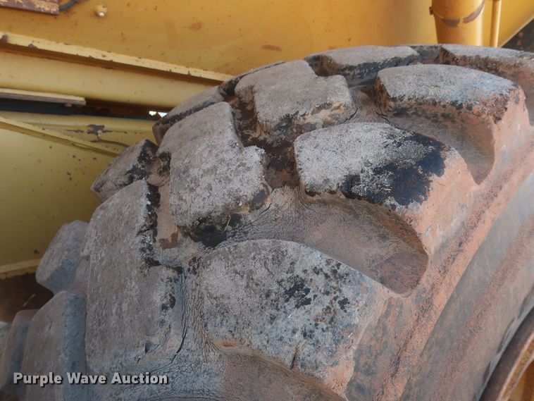 image for item DJ1836 2006 Caterpillar 740  haul truck