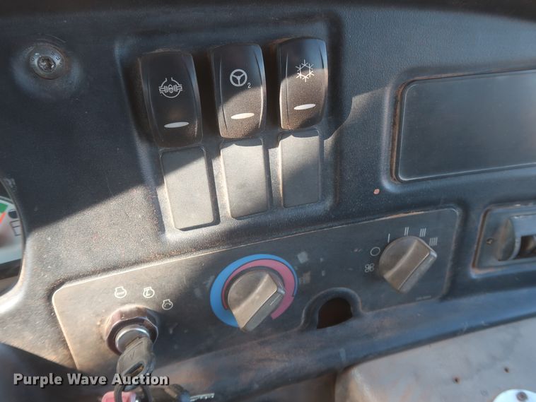 image for item DJ1837 2006 Caterpillar 740  haul truck