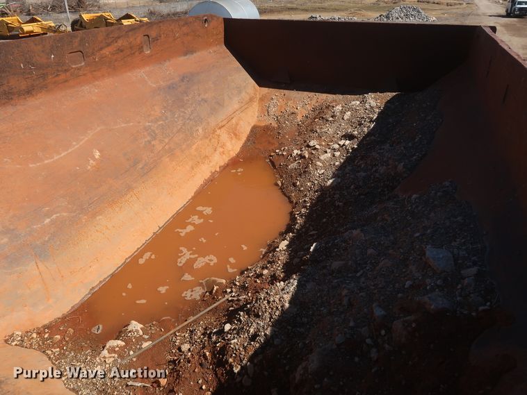 image for item DJ1837 2006 Caterpillar 740  haul truck