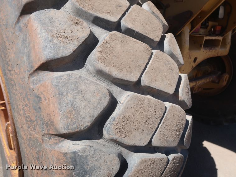 image for item DJ1837 2006 Caterpillar 740  haul truck