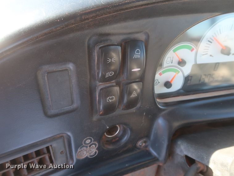 image for item DJ1838 2006 Caterpillar 740  haul truck