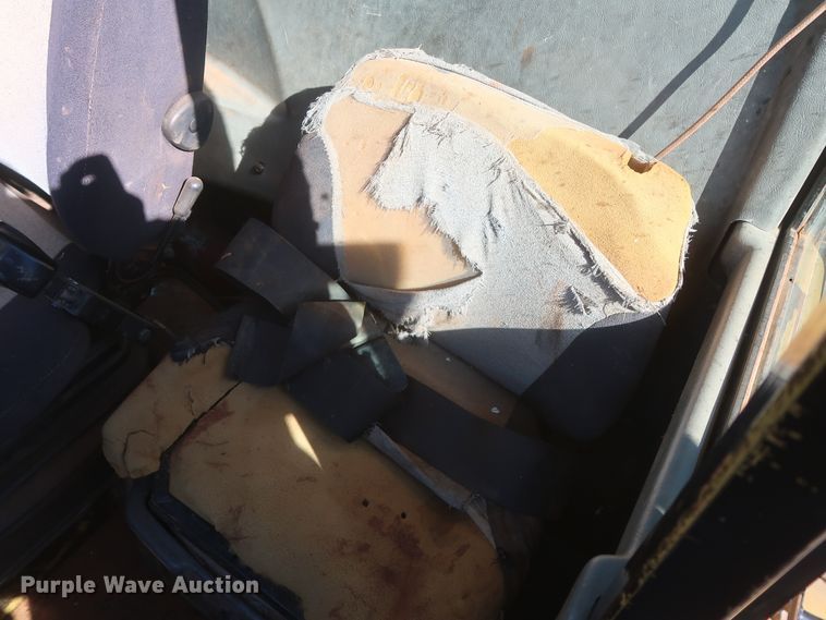 image for item DJ1838 2006 Caterpillar 740  haul truck