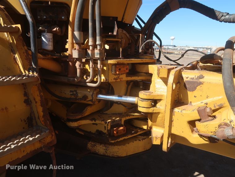 image for item DJ1838 2006 Caterpillar 740  haul truck