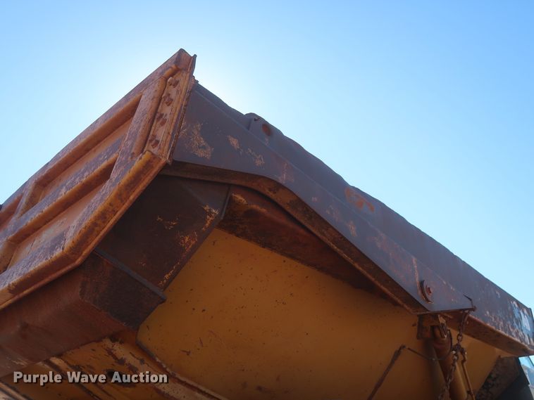 image for item DJ1838 2006 Caterpillar 740  haul truck