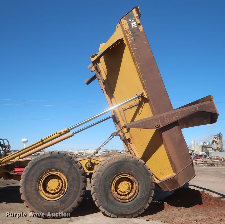 image for item DJ1838 2006 Caterpillar 740  haul truck