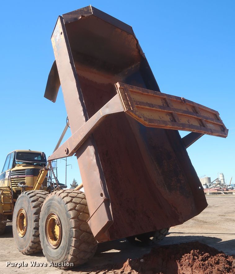 image for item DJ1838 2006 Caterpillar 740  haul truck