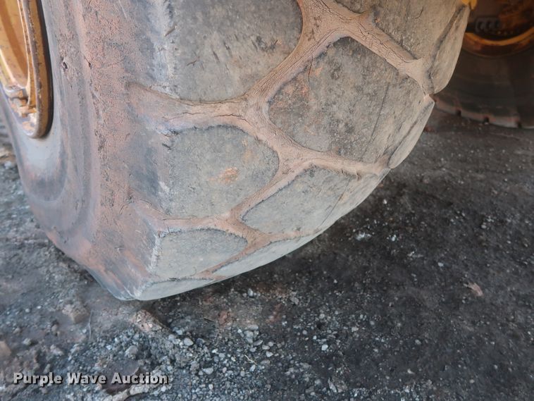 image for item DJ1838 2006 Caterpillar 740  haul truck