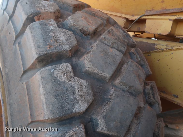 image for item DJ1838 2006 Caterpillar 740  haul truck