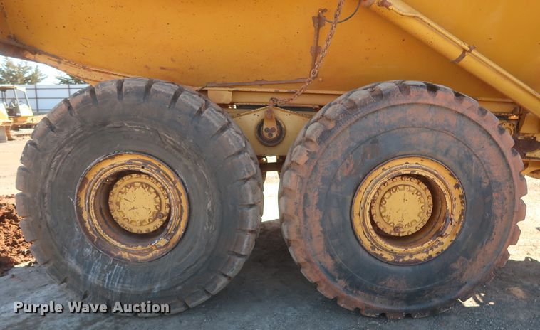 image for item DJ1838 2006 Caterpillar 740  haul truck