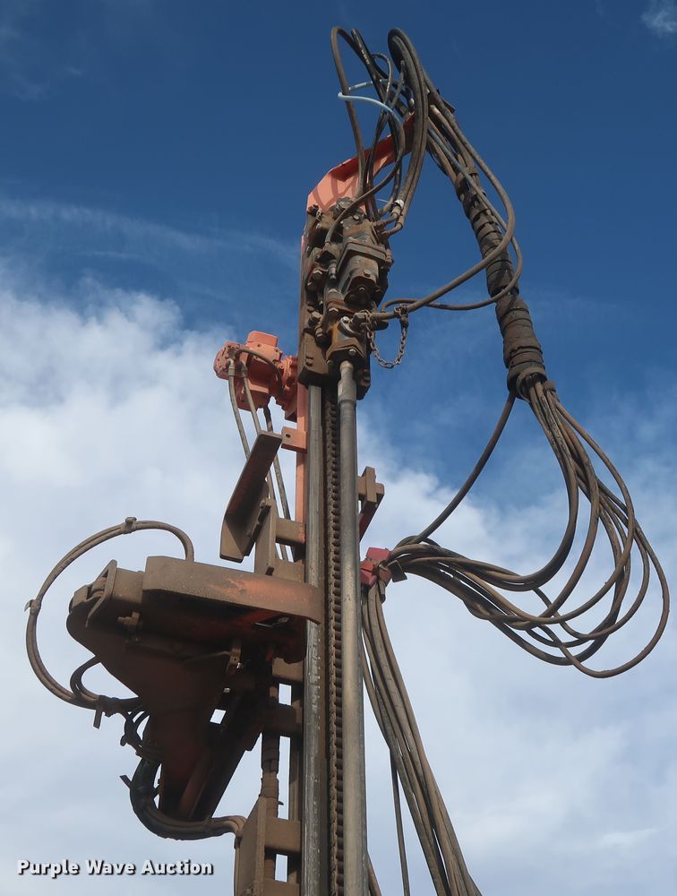 image for item DJ2296 2006 Sandvik Tamrock Ranger 800  rock pilot drill
